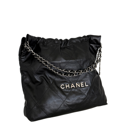 Chanel 22 mittelgroße Hobobag aus Kalbsleder Schwarz silberne Hardware / neuwertig Chanel