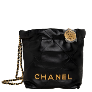 Chanel 22 Small zwart glanzend kalfsleer GHW