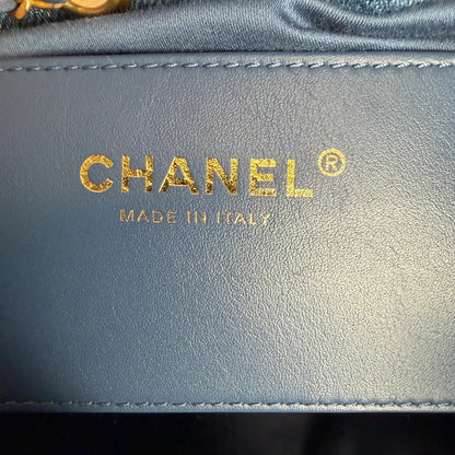 Chanel 25 Medium Handbag Washed Denim Blau Gold Hobo Tasche Chanel