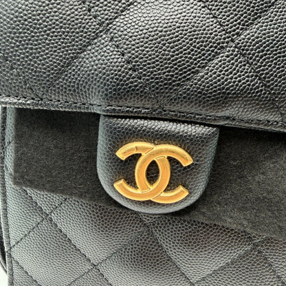 Chanel 25 Kleine Tasche Kaviarleder Schwarz Hardware Gold gealtert – Ansicht 10
