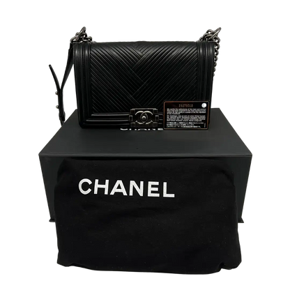 Chanel Boy Bag mittelgroß Kalbsleder schwarz limitiert Fullset / neuwertig Chanel