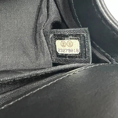 Chanel Boy Bag mittelgroß Kalbsleder schwarz limitiert Fullset / neuwertig Chanel
