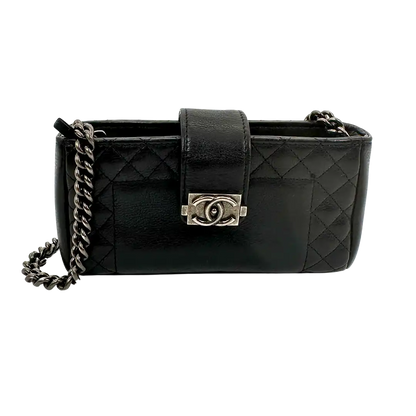 Chanel Boy Reverso Mini Pochette schwarz Kalbsleder / sehr gut Chanel