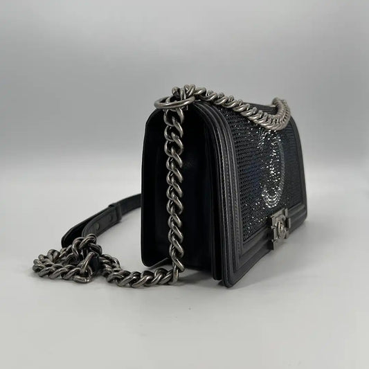Chanel Boy Strass kleine Tasche schwarz / dunkelblau / sehr gut Chanel