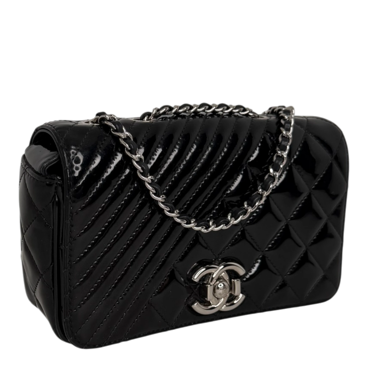 Chanel Coco Boy Flap Bag Small Lackleder silberne Hardware Chanel
