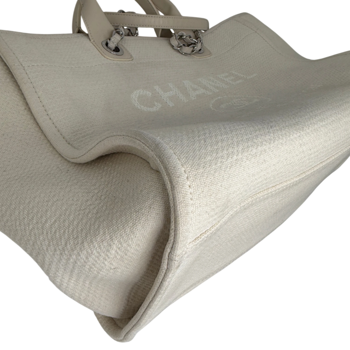 Chanel Deauville mittelgroße Tasche beige silberne Hardware 2022 / gut Chanel