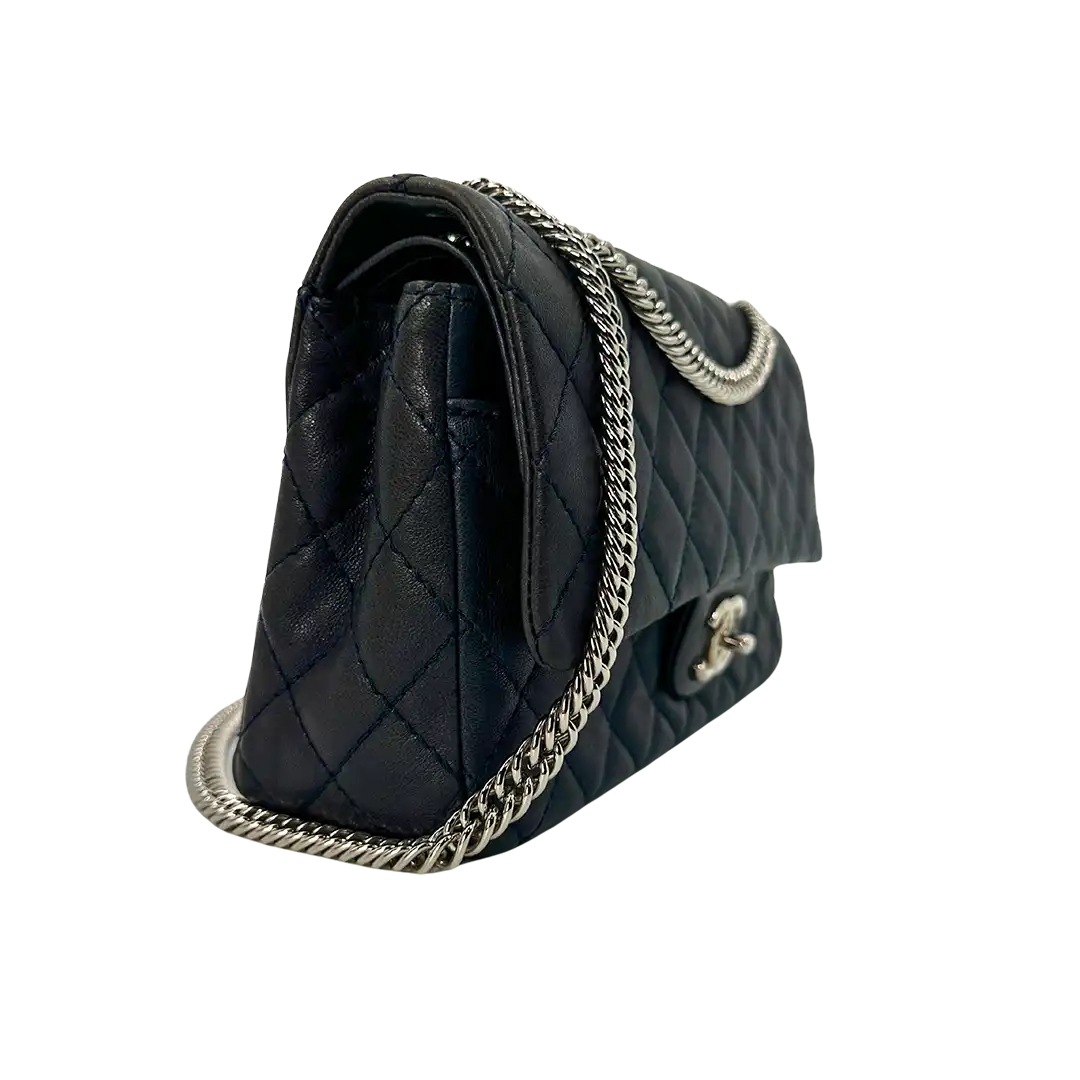 Chanel Timeless Double Flap Bijoux Chain Medium dunkelblau Lammleder / sehr gut Chanel