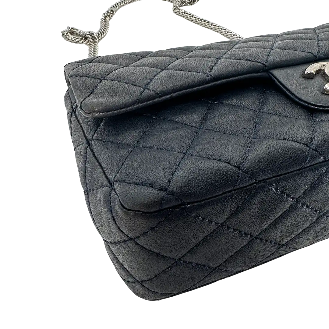 Chanel Timeless Double Flap Bijoux Chain Medium dunkelblau Lammleder / sehr gut Chanel