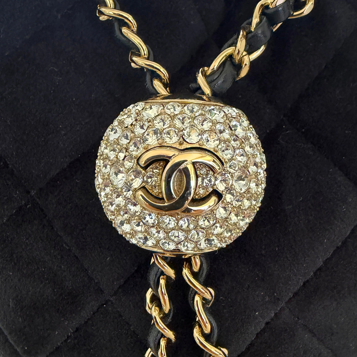 Chanel Velvet Pearl Crush Mini Drawstring Bags / neuwertig Chanel