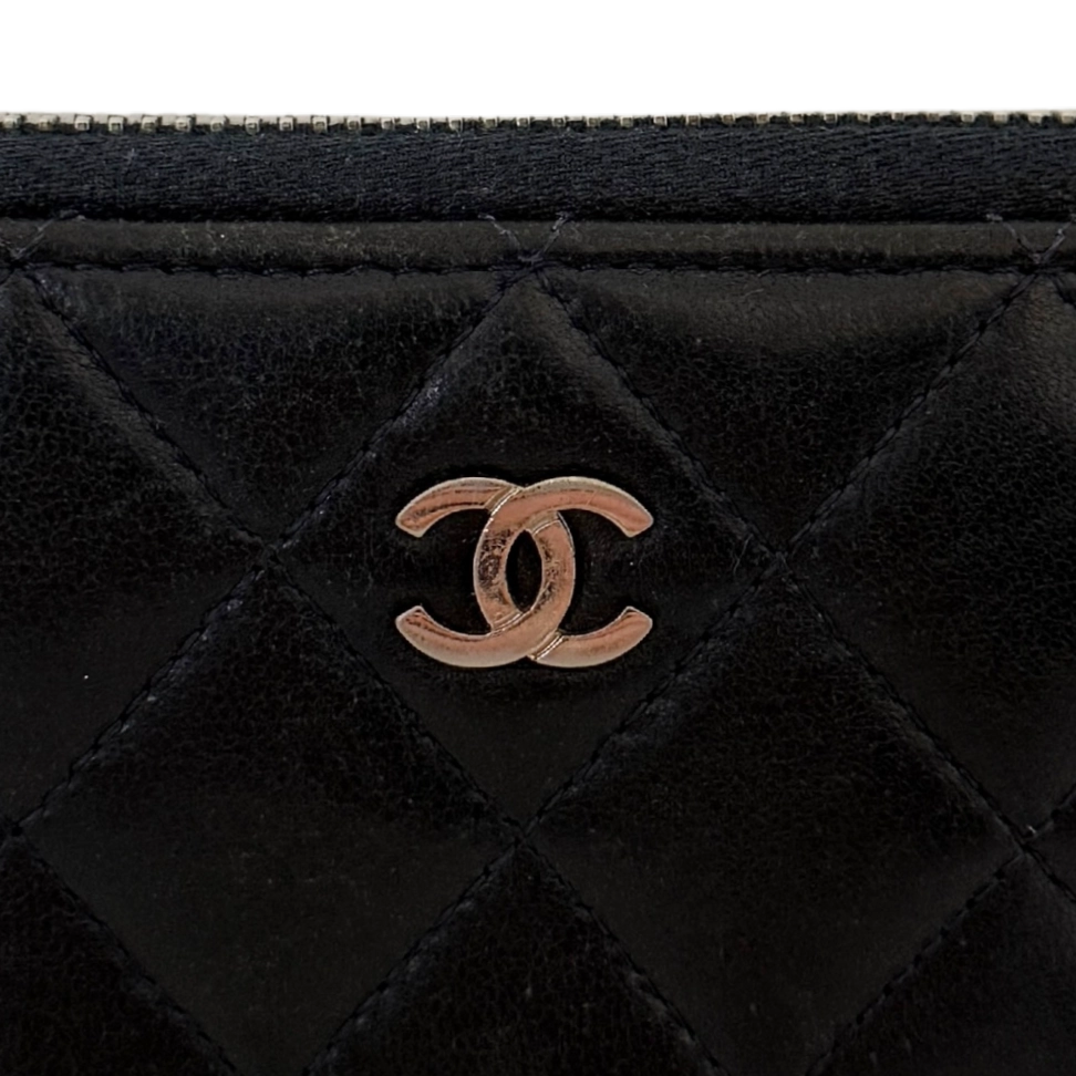Chanel CC zip-around Geldbörse Dunkelblau / gut Louis Vuitton