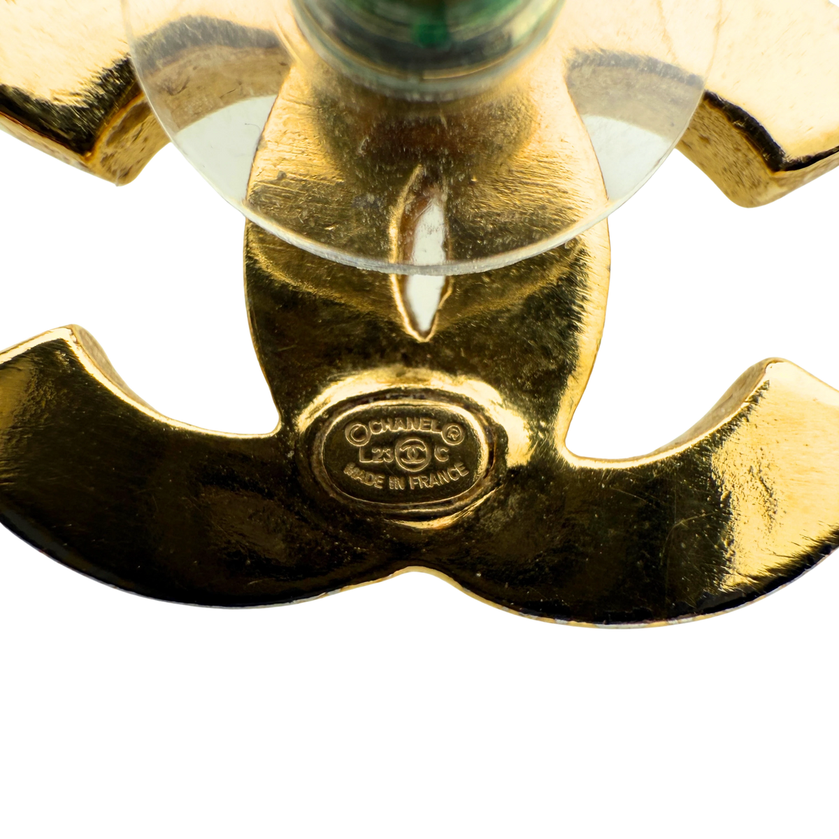 Chanel CC Logo Ohrstecker mit roter Emaille Gold / sehr gut Chanel