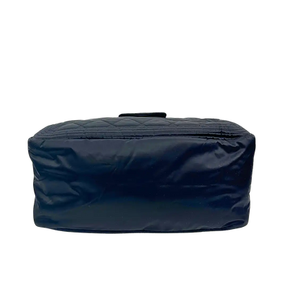 Chanel Black Sports Line Nylon Sporttasche schwarz / sehr gut Chanel