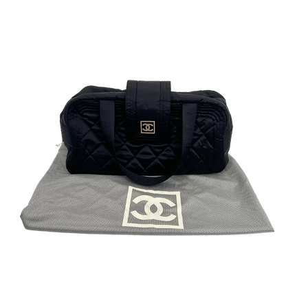 Chanel Black Sports Line Nylon Sporttasche schwarz / sehr gut Chanel