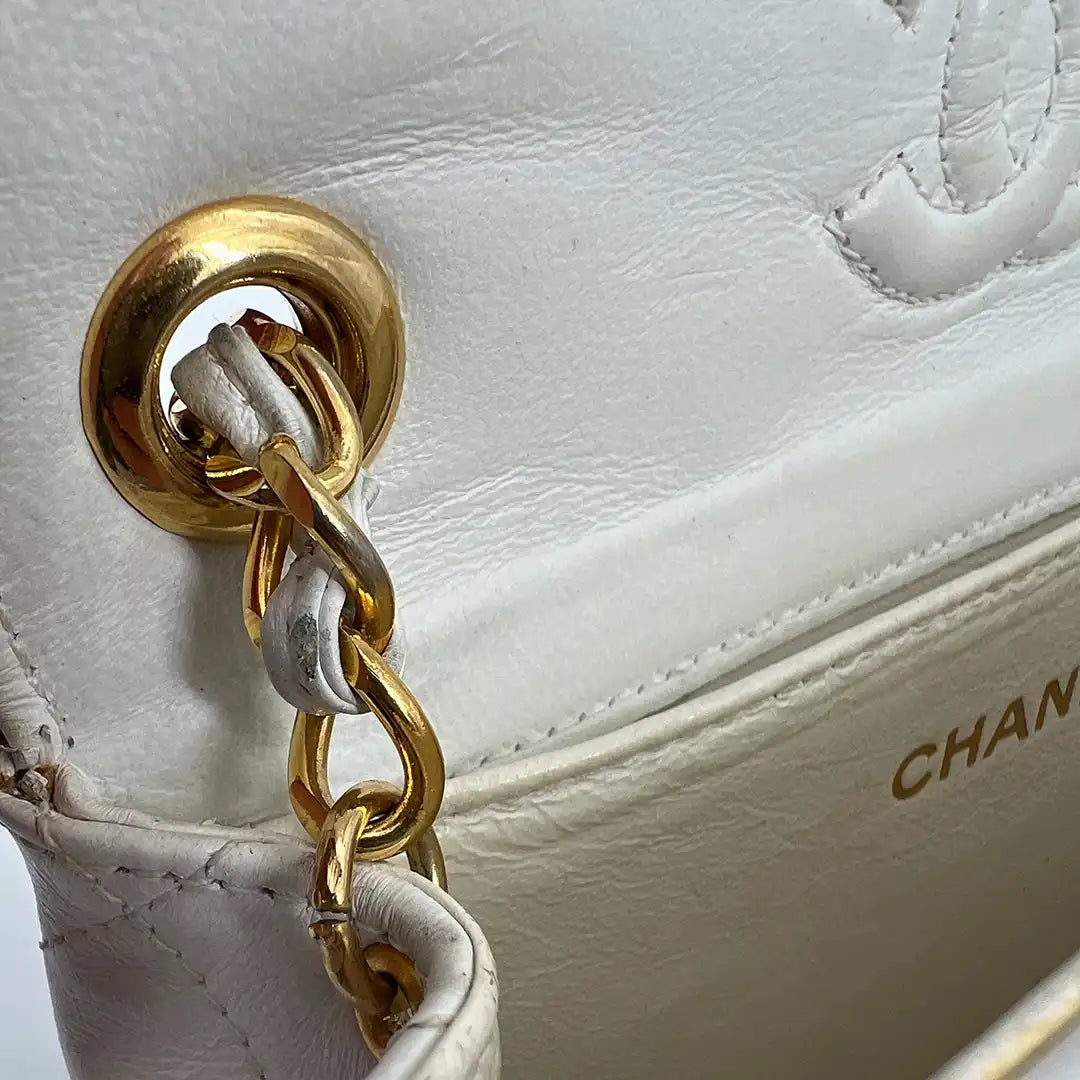 Chanel Timeless Mini Vintage weiss Leder goldene Hardware / gut Echtheitscheck