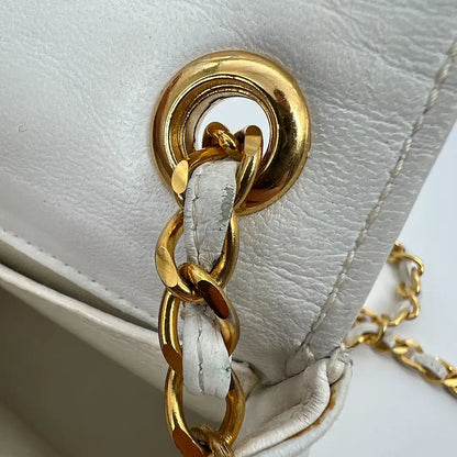 Chanel Timeless Mini Vintage weiss Leder goldene Hardware / gut Echtheitscheck