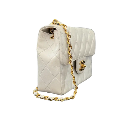 Chanel Timeless Mini Vintage weiss Leder goldene Hardware / gut Echtheitscheck