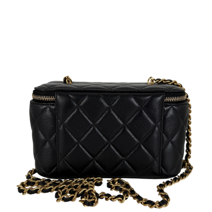 Chanel Vanity with Chain Pearl Crush Lammleder Schwarz Gold