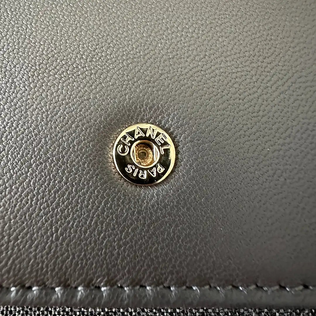 Chanel Wallet on Chain Lammleder dunkelgrau goldene Hardware Fullset / neuwertig Chanel