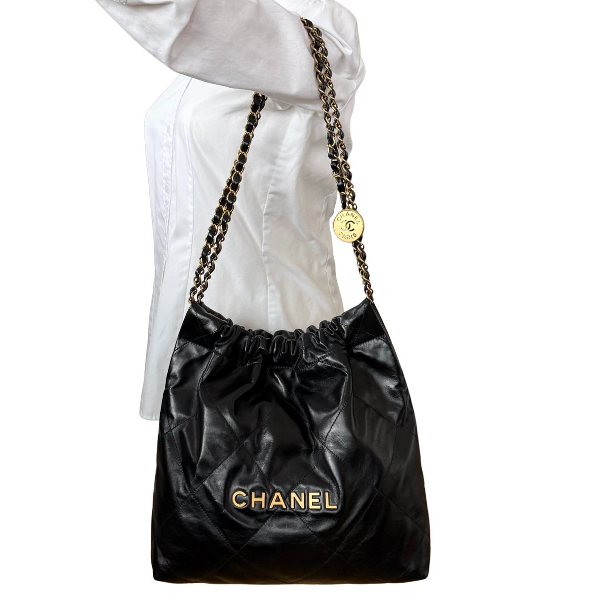 Chanel 22 kleine Hobo Bag Schwarz goldene Hardware Fullset / sehr gut Chanel