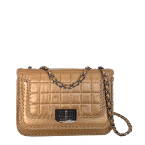 Chanel Whipstitch Flap Bag Goud