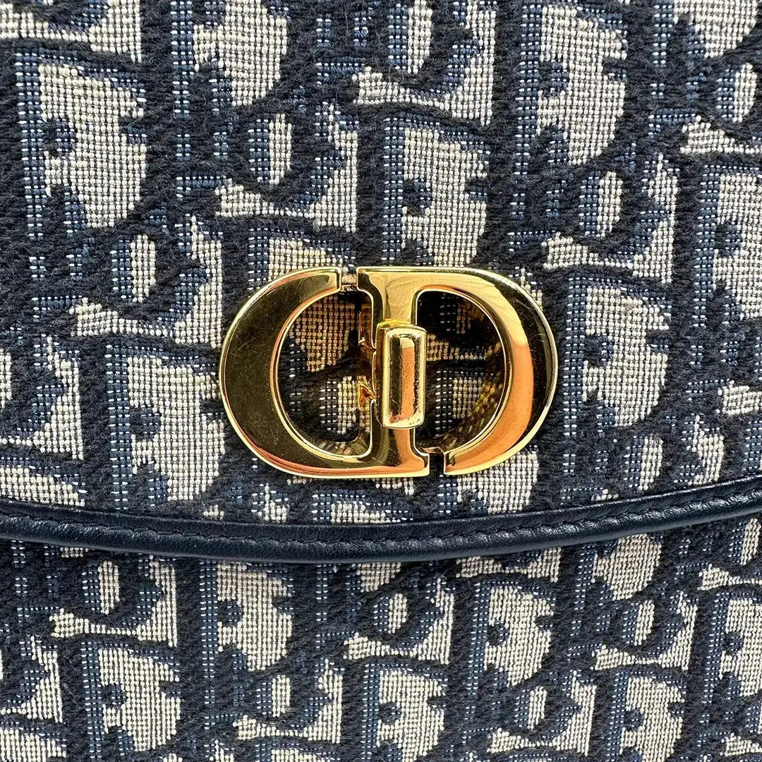 Dior 30 Montaigne Avenue Clutch mit Umschlagklappe / sehr gut Dior