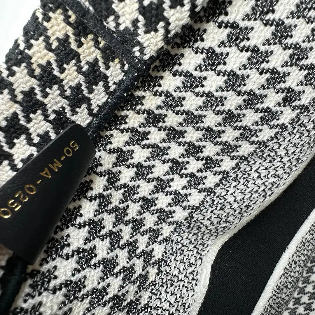 Dior Booktote mittelgroß Hahnentritt schwarz weiß/ sehr gut Dior