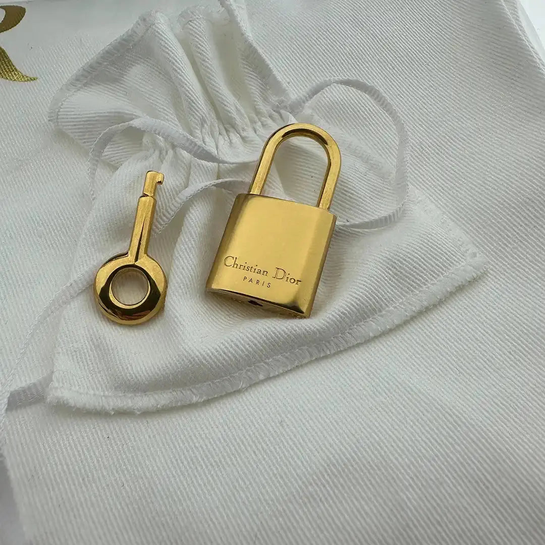 Dior Mittelgroße D-Vibe Bowlingtasche 2024 / ungetragen Dior