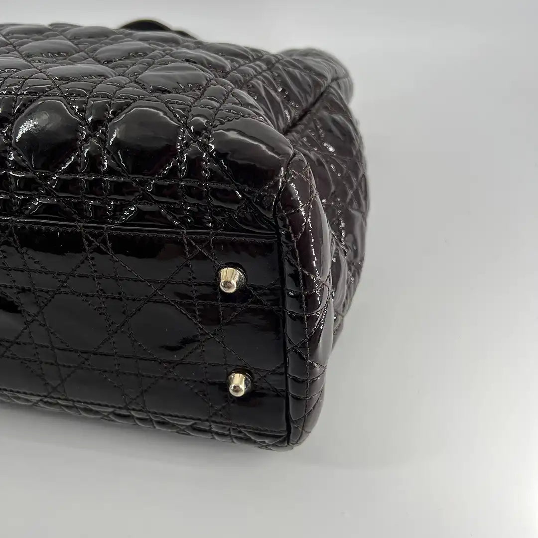 Christian Dior Henkeltasche Soft Lady Dior Shopper Cannage Lackleder schwarz / dunkel lila / sehr gut Dior