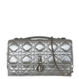 Dior My Dior Daily Pouch met ketting zilver