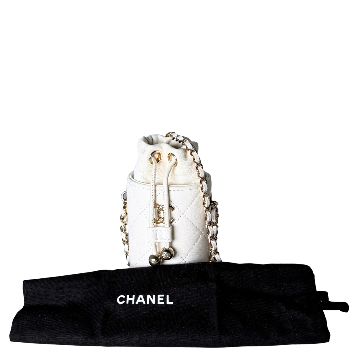 Chanel Mini-Eimertasche Weiß / sehr gut Chanel