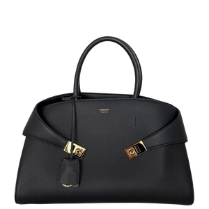 Salvatore Ferragamo HUG (L) Leer zwart