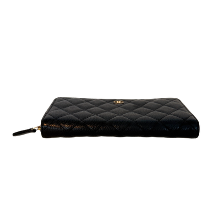 Chanel Gusset Zip Around portemonnee van kaviaarleer zwart