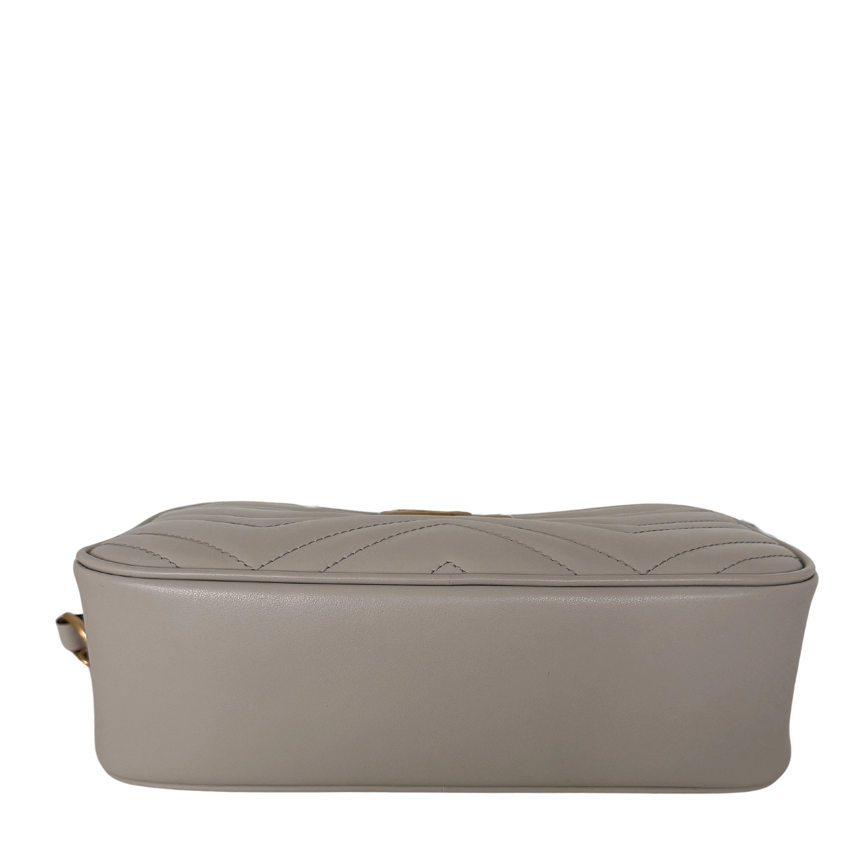 Gucci GG Marmont Camerabag klein hellgrau Leder / neuwertig Gucci