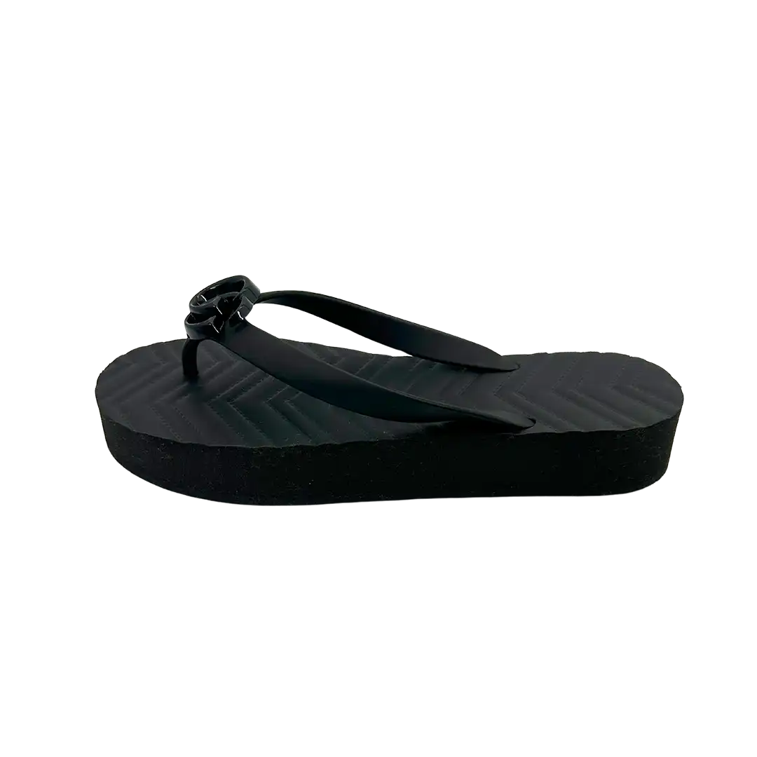 Gucci FlipFlops mit GG Emblem und Chevron Muster Größe 38 / ungetragen Gucci