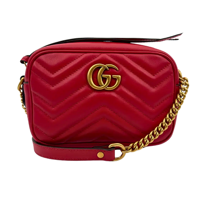 Gucci kleine GG Marmont Schultertasche aus Matelassé rot Fullset / neuwertig Gucci