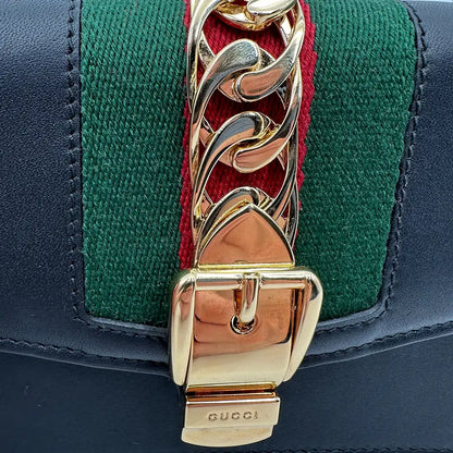 Gucci Super Mini Sylvie Chain Schultertasche Leder / sehr gut Gucci