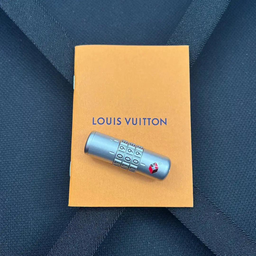 Horizon Soft 55 4R Lila Jaquard limited Edition Louis Vuitton