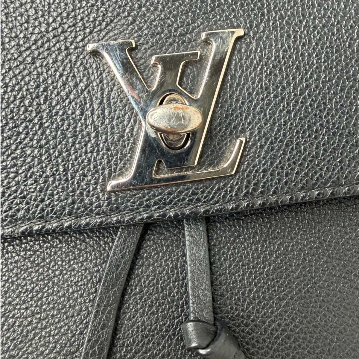 Louis Vuitton Lockme Lederrucksack schwarz silber / sehr gut Louis Vuitton