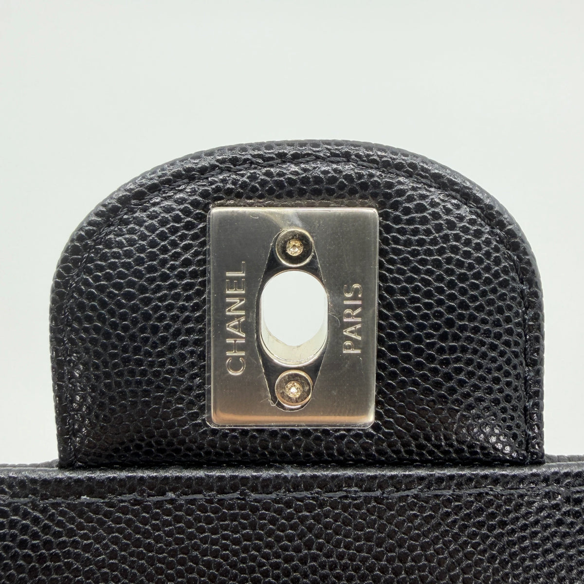 Chanel Coco Handle Flap Bag Caviar Schwarz Champagner Gold – Ansicht 7