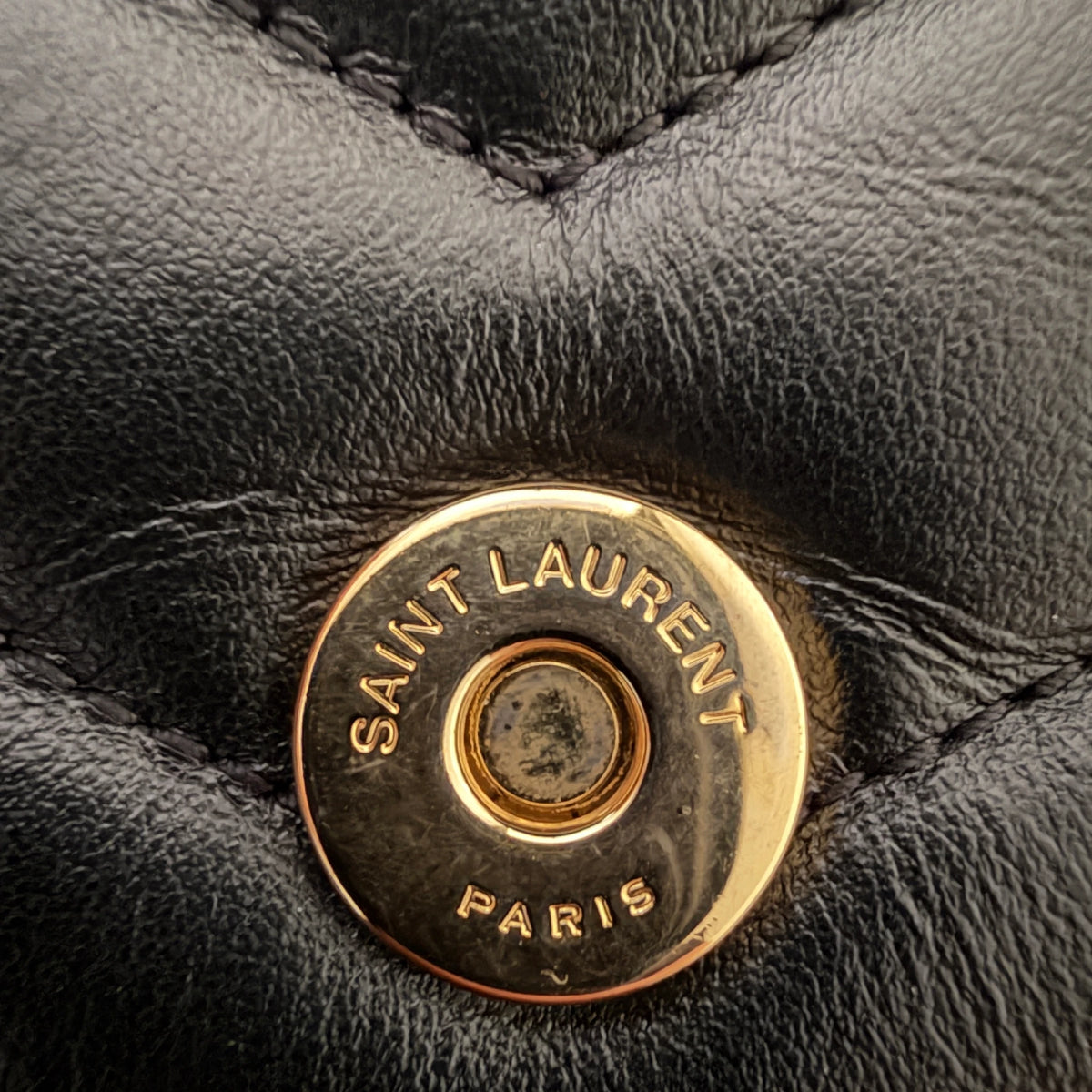 Saint Laurent Loulou Medium Y-Matelassé Kalbsleder Schwarz Gold – Ansicht 12