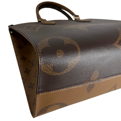 Louis Vuitton OnTheGo MM Monogram Giant Reverse Canvas Braun Gold – Ansicht 8