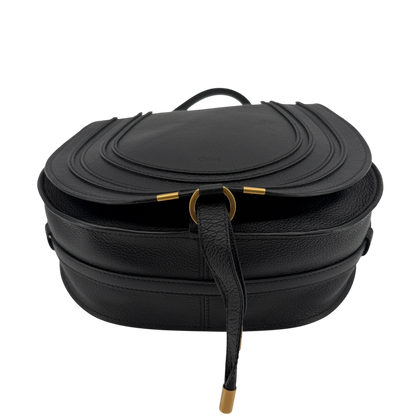 Chloé Marcie Medium Saddle Bag Genarbtes Kalbsleder Schwarz Gold – Ansicht 4
