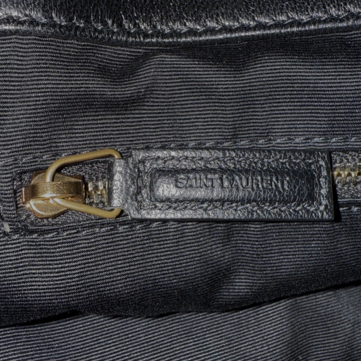 Saint Laurent ICARE Maxi-Shopper aus gestepptem Lammleder Schwarz / sehr gut Saint Laurent