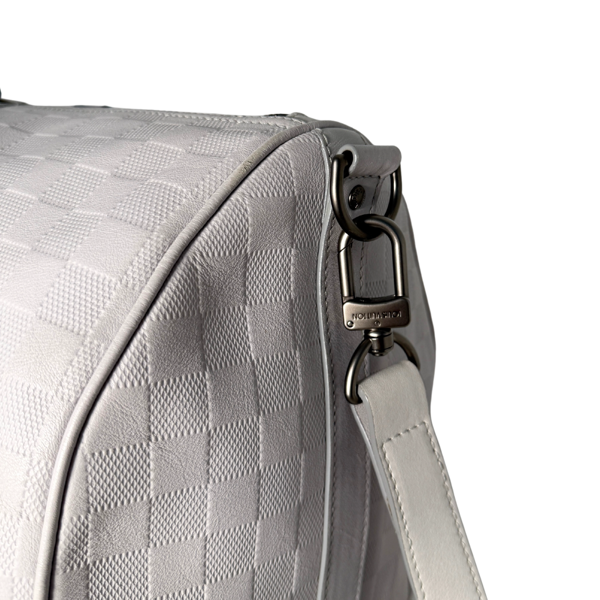 Louis Vuitton Infini Keepall 45 Bandoulière reistas lichtgrijs