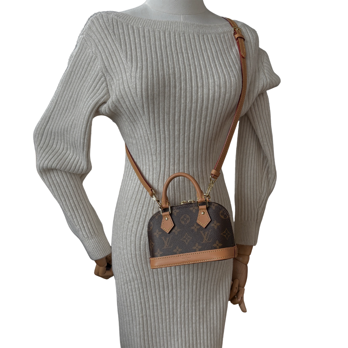 Louis Vuitton Nano Alma Monogram Canvas M82717 Braun Fullset 2025 / neuwertig Louis Vuitton