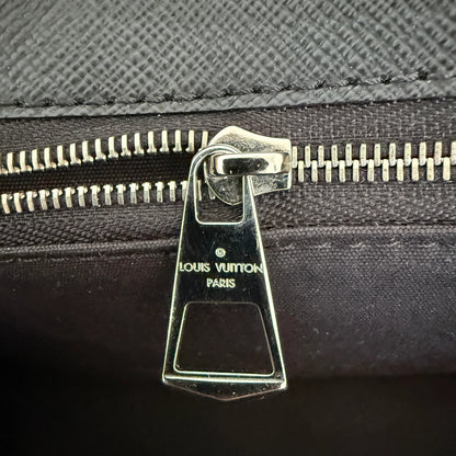 Louis Vuitton Cléry Umhängetasche aus Epi-Leder Schwarz / sehr gut Louis Vuitton