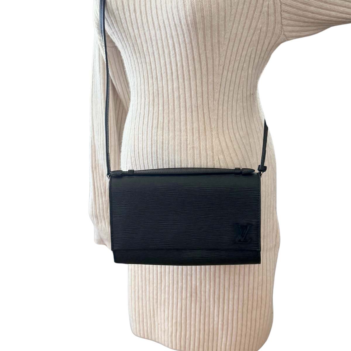 Louis Vuitton Cléry Umhängetasche aus Epi-Leder Schwarz / sehr gut Louis Vuitton