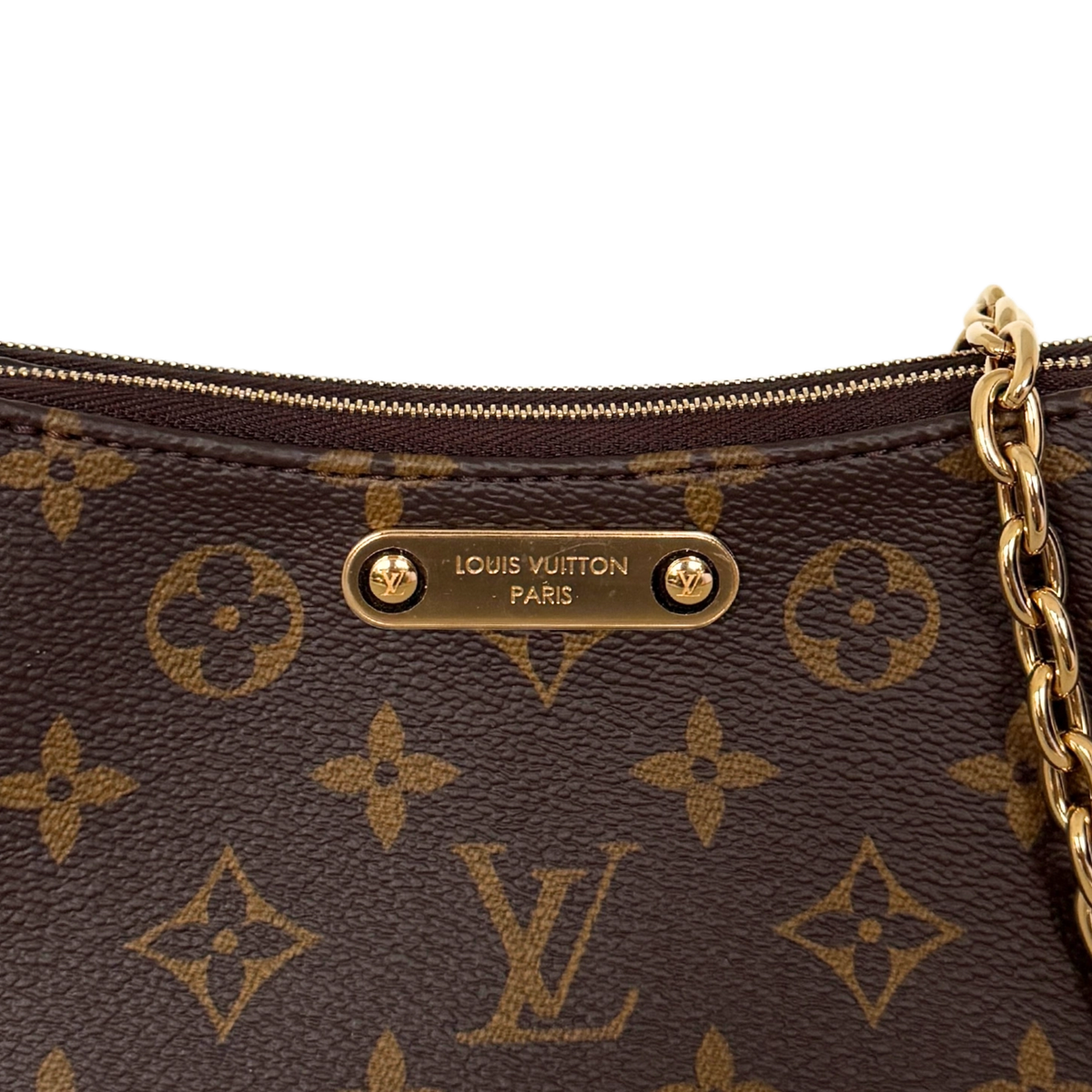Louis Vuitton Liv Pochette Monogram Canvas Braun / neuwertig Louis Vuitton