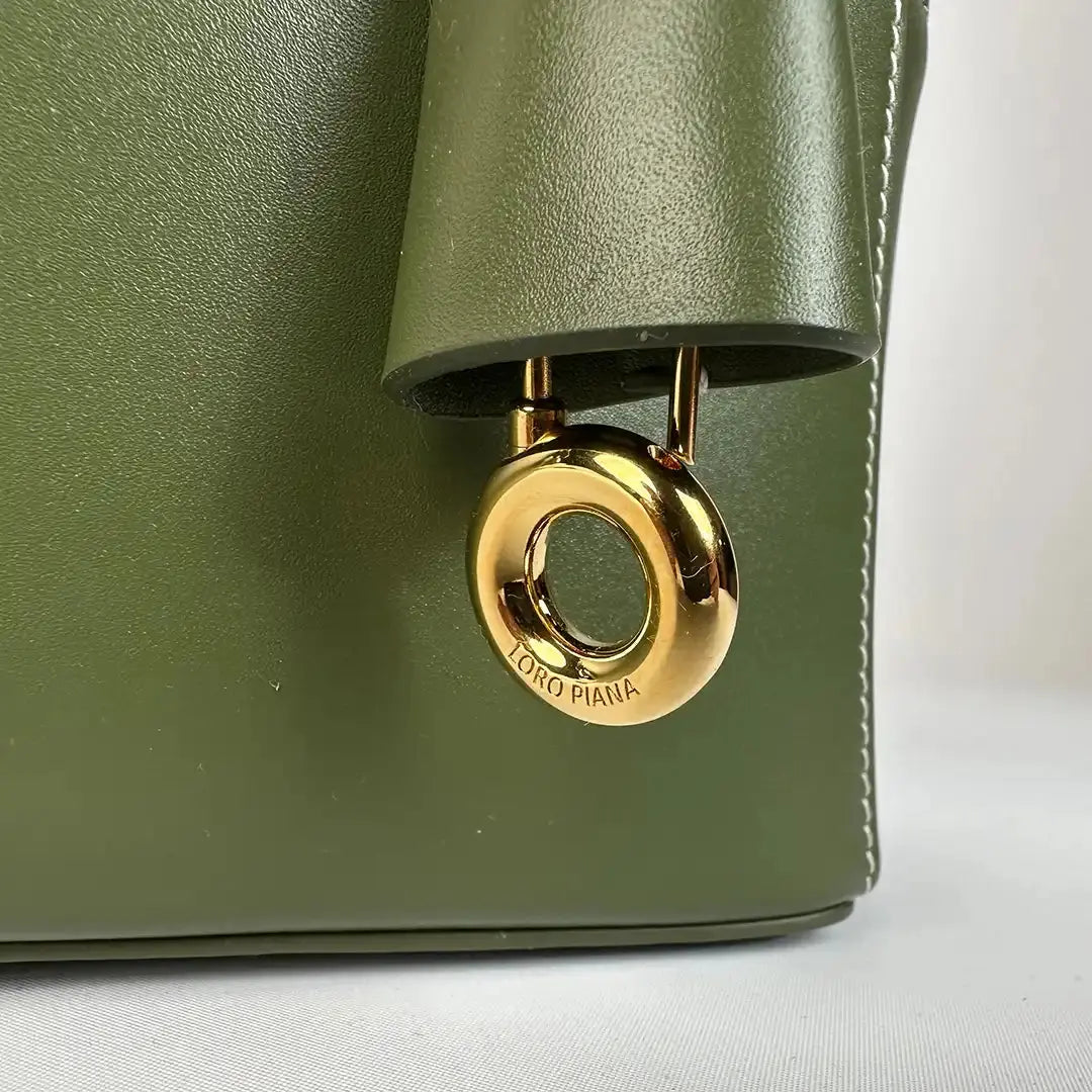 Loro Piana Extra Bag L27 glattes Kalbsleder Dark Lichen Green (50OM) / neuwertig Loro Piano