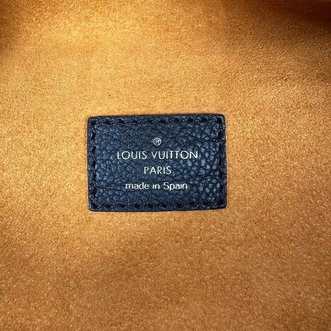 Louis Vuitton Bumbag Monogram Empreinte noir M41066 / neuwertig Louis Vuitton